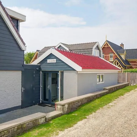Feriehus House 't Koepeltje Near Dunes