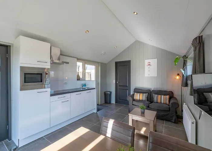 House 't Koepeltje Near Dunes Гроте-Кетен